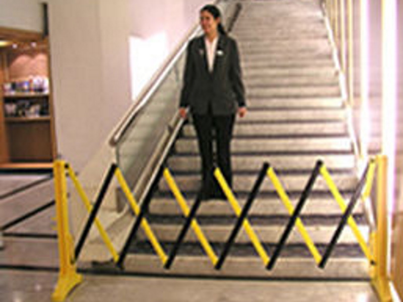 Extendable Protector Barricade
